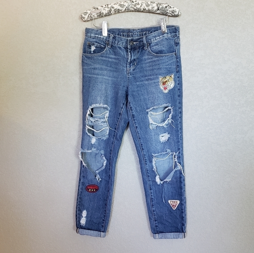 Articles of Society jeans size 25 with patches boyfriend style